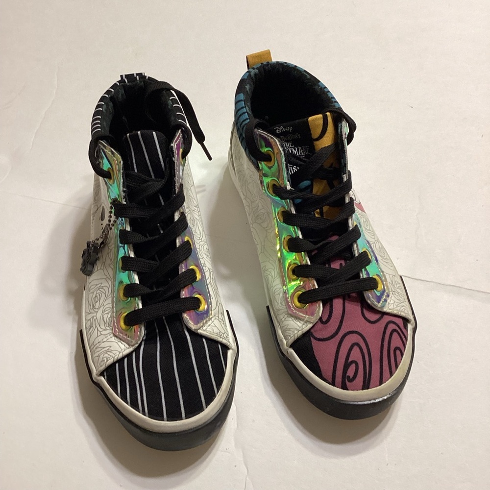 Disney Nightmare Before Christmas Women’s High Top Sneakers Size 6
